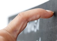 黒板の爪がとても迷惑な理由の背後にある科学 